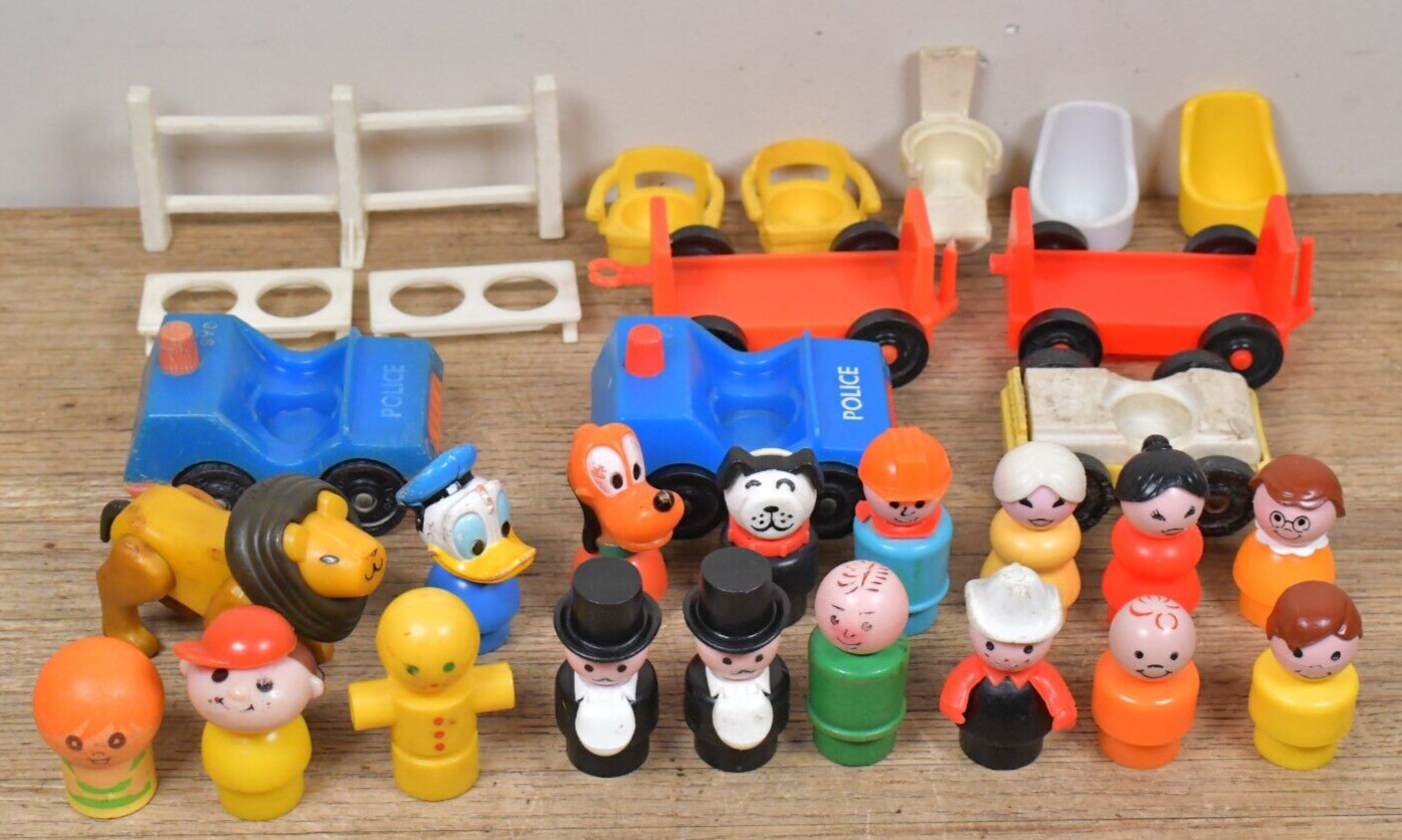 Vtg Early 70\'s 80\'s Fisher-Price Little People Figures & More RARE Pieces
