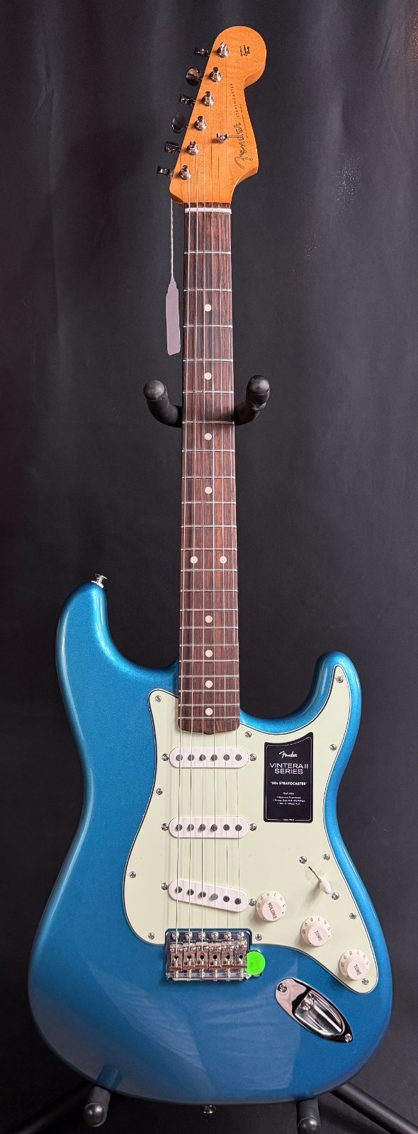 Fender Vintera II '60s Stratocaster Electric Guitar Lake Placid Blue w/ Gig Bag