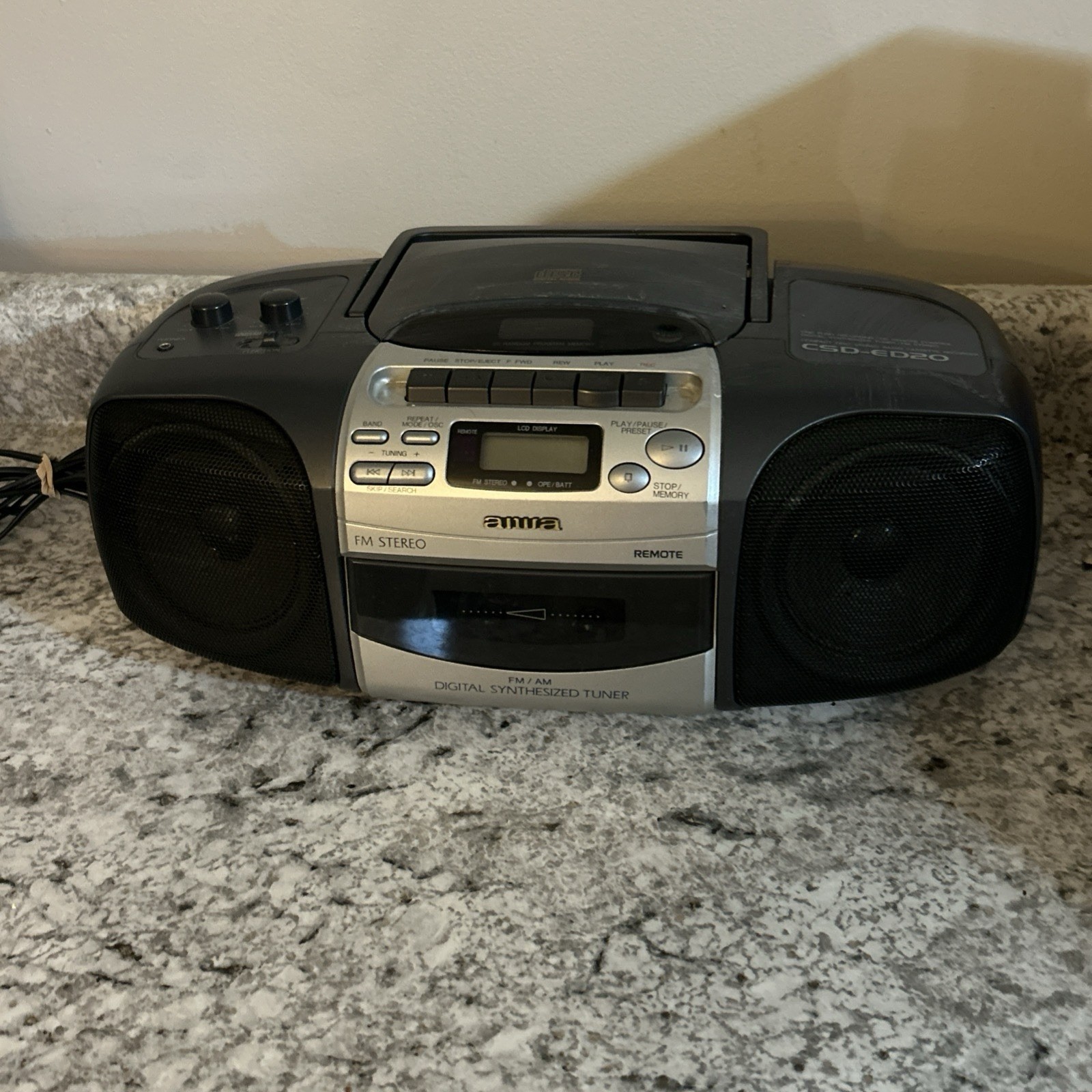 Vintage AIWA CSD-ED20U Compact Disc Stereo Radio Cassette Recorder Tested Works Vintage AIWA CSD-ED20U Compact Disc Stereo Radio Cassette Recorder Tested Works
