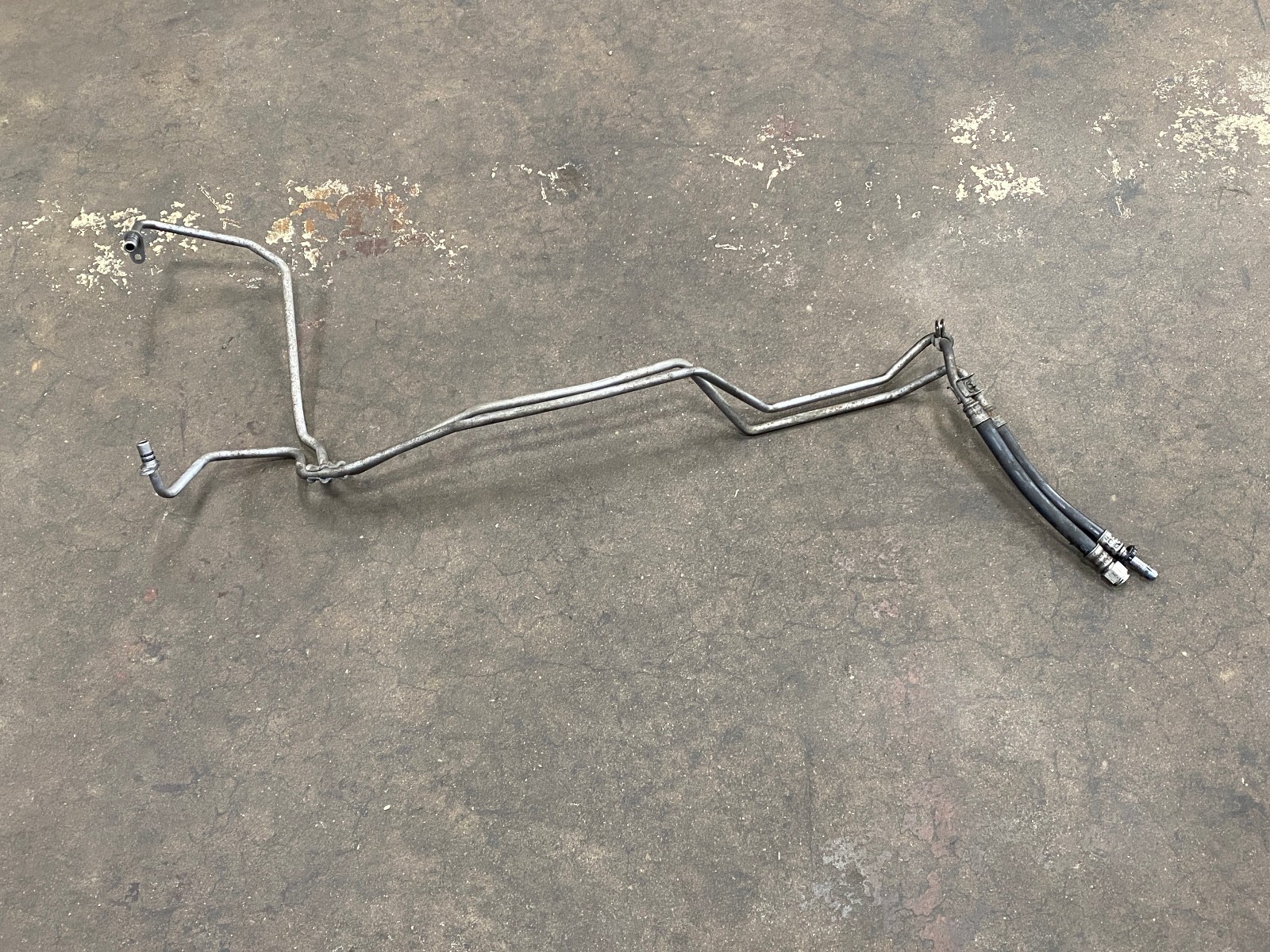 12-13 MERCEDES S550 W221 LEFT & RIGHT TRANSMISSION OIL COOLER LINE SET OEM C0.05