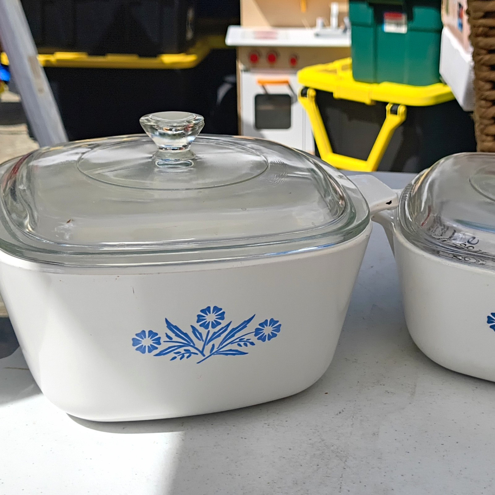 Set of two CorningWare 1 3/4 Qt and 1 qt Square Casserole w/ Lids Blue Floral Set of two CorningWare 1 3/4 Qt and 1 qt Square Casserole w/ Lids Blue Floral