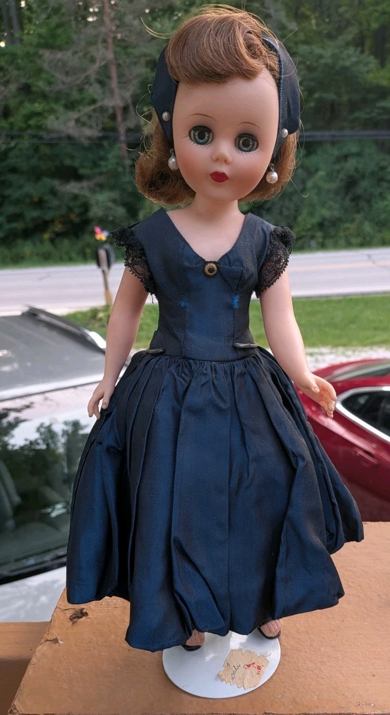 Vintage American Character Sweet Sue Sophisticate (Toni) Doll 14”