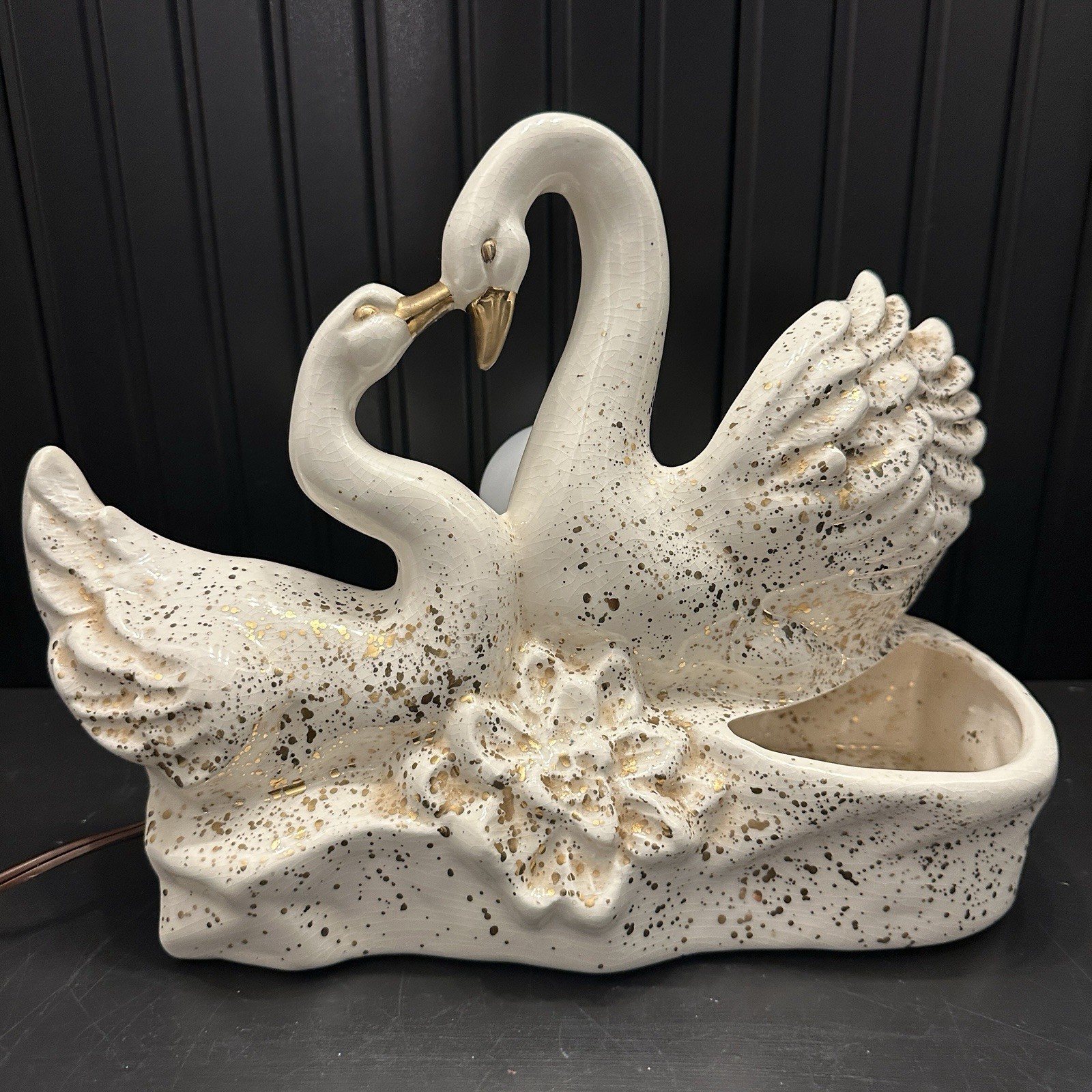 Vtg MCM Royal Fleet Ceramic Double Swan Planter Decorative TV Lamp Works White Vtg MCM Royal Fleet Ceramic Double Swan Planter Decorative TV Lamp Works White