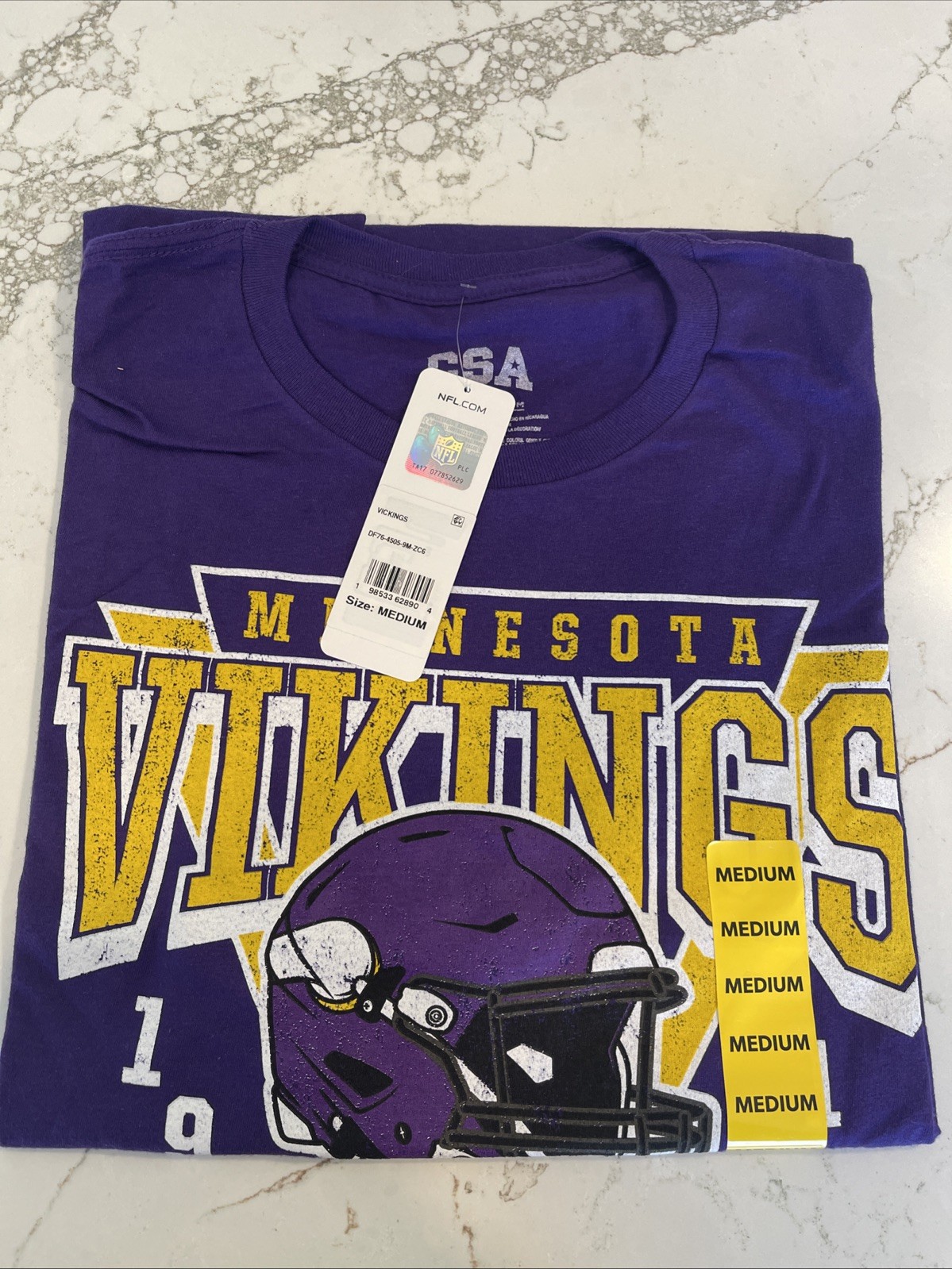 NWT NFL MINNESOTA VIKINGS men\'s graphic t-shirt purple yellow M Medium New
