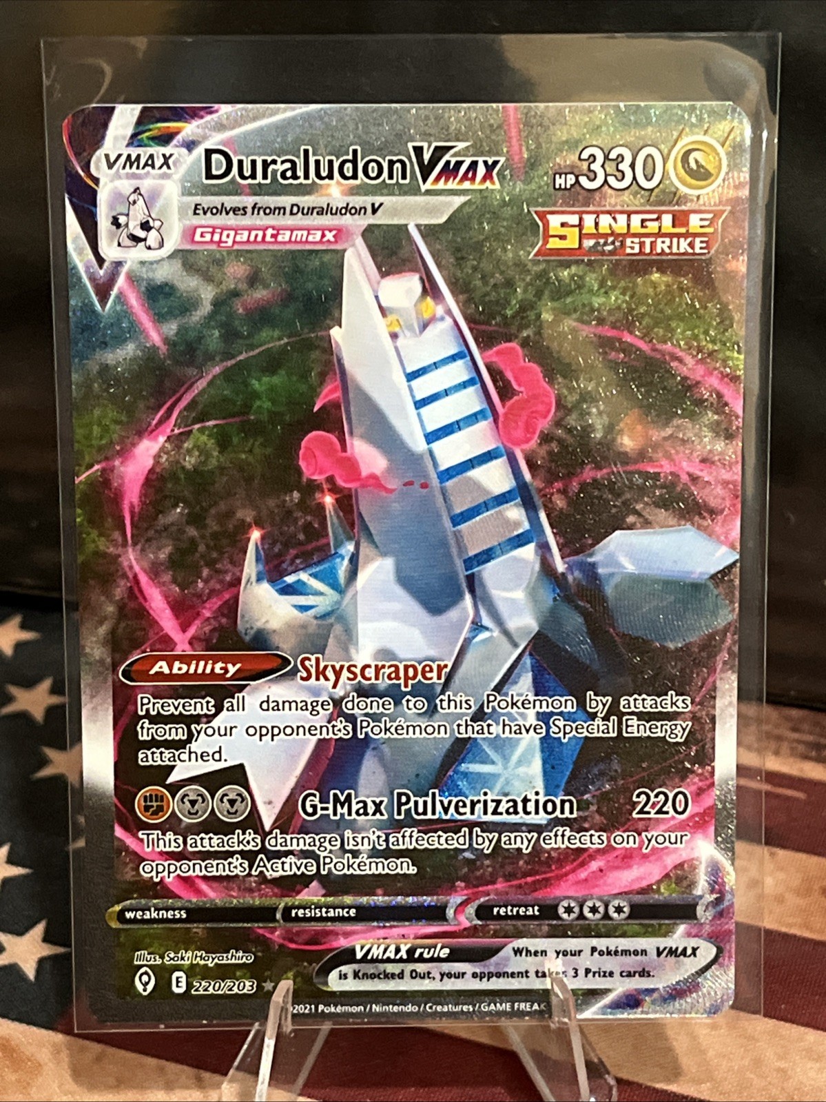 Duraludon VMAX (Alternate Art Secret) 220/203 SWSH07: Evolving Skies Holo NM
