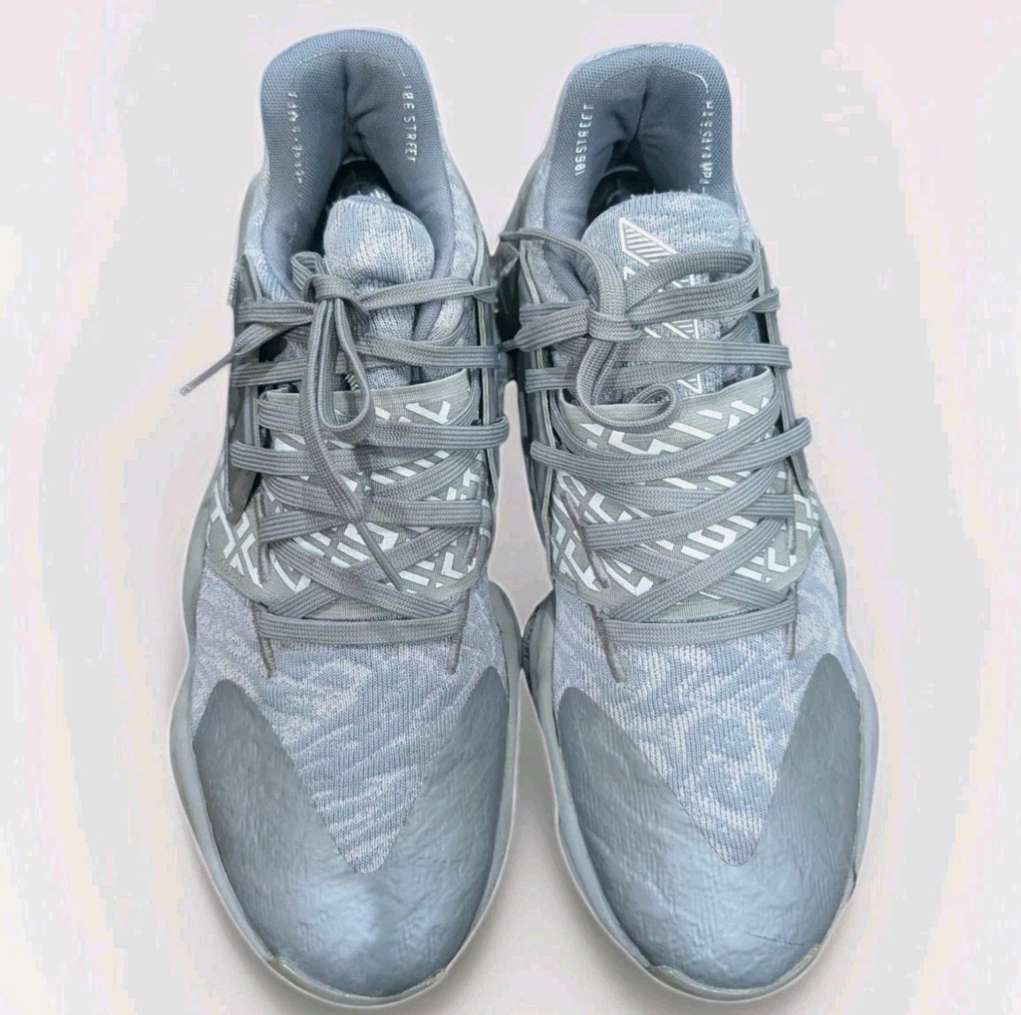 Adidas James Harden Vol 4 Sneakers Basketball Shoes Mens Sz 11 Gray Cavaliers 