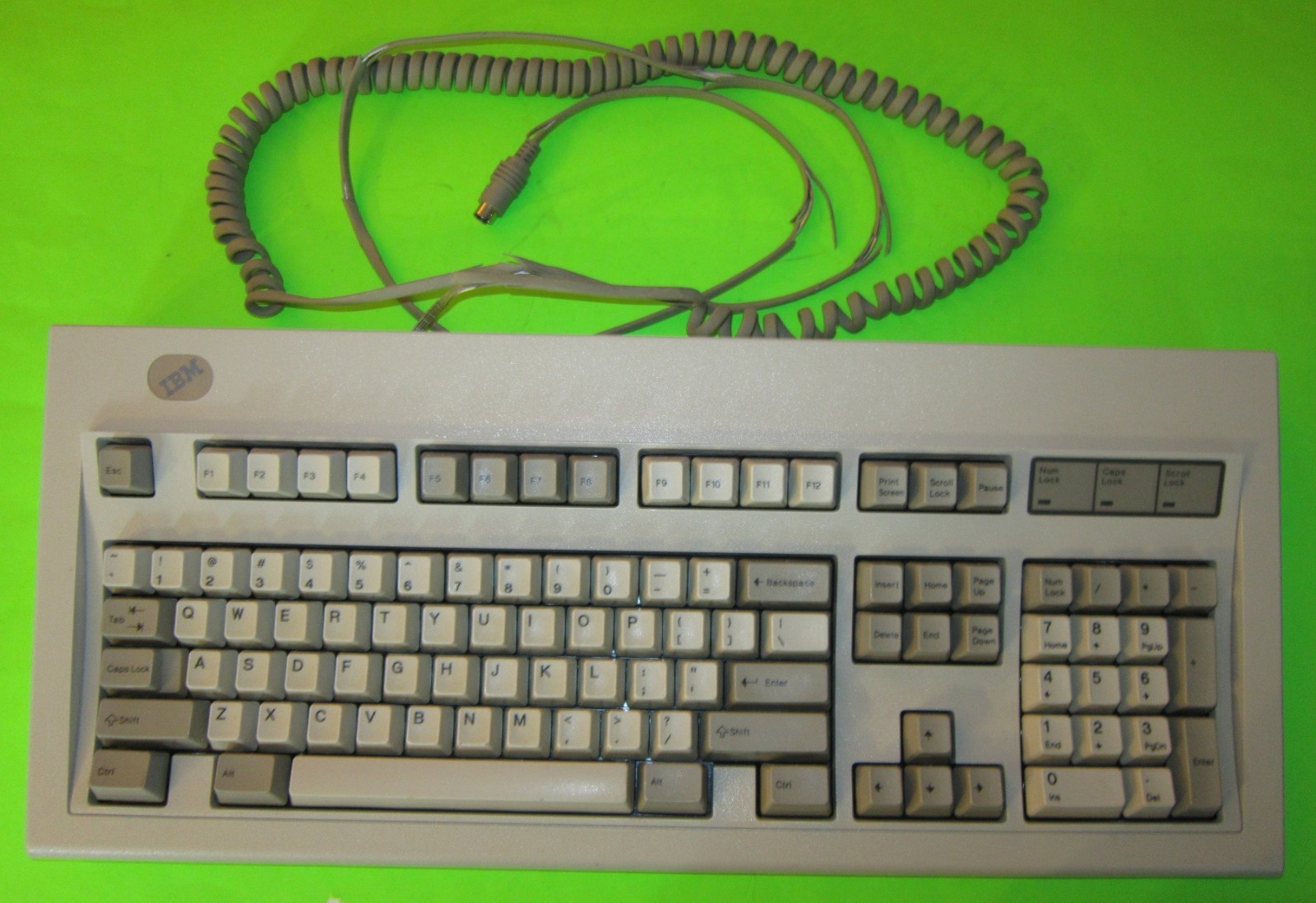 VINTAGE 1995 IBM MODEL M KEYBOARD PC PS/2 06-SEP-95 P/N 82G3295 FRUTEST LEXMARK VINTAGE 1995 IBM MODEL M KEYBOARD PC PS/2 06-SEP-95 P/N 82G3295 FRUTEST LEXMARK