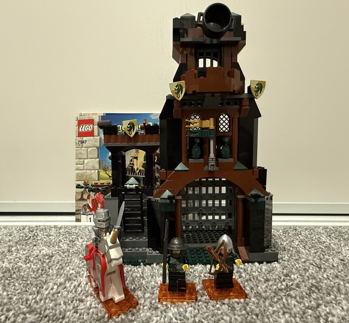 LEGO Kingdoms: Prison Tower Rescue (7947) W/ 3 Minifigures and Manuals Rare