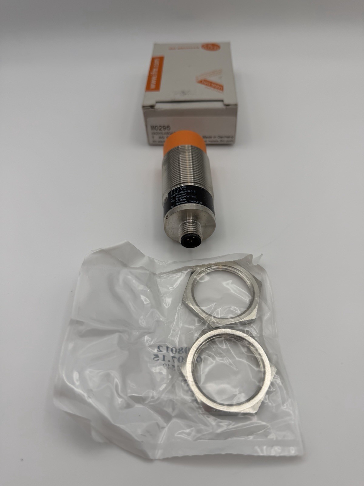  IFM Electronic II0295 Inductive Proximity Sensor IIA2015-ABOA/SL/LS-100AK