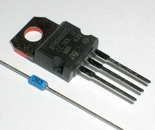 10pcs BTB04-600SL Triac SGS-THOMSON 600V 4A +10pcs DB3 ST G
