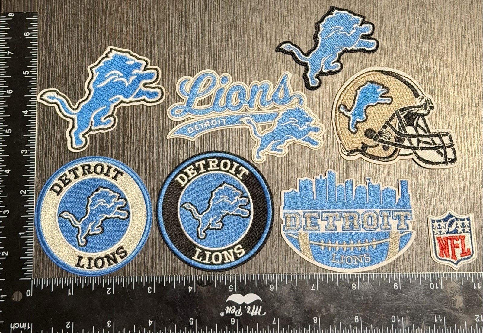 LOT OF 8 DETROIT LIONS IRON ON EMBROIDERED PATCHES