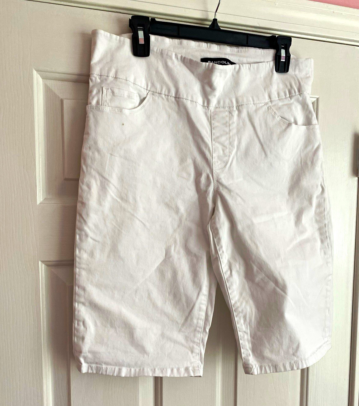 Bandolino Theadora Bermuda Shorts Women’s 12 White Solid Casual Pockets Bandolino Theadora Bermuda Shorts Women’s 12 White Solid Casual Pockets
