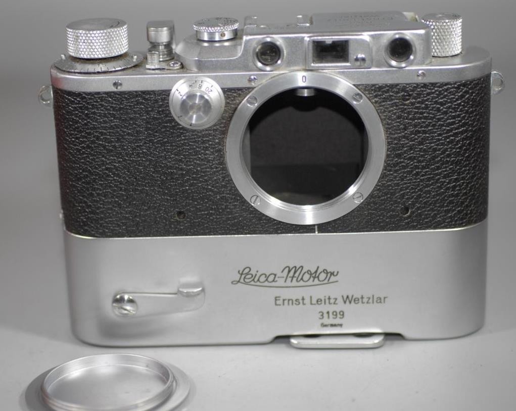 Rare Leica Motor Drive with IIIa Rangefinder screw mt. camera - Works - Ex+