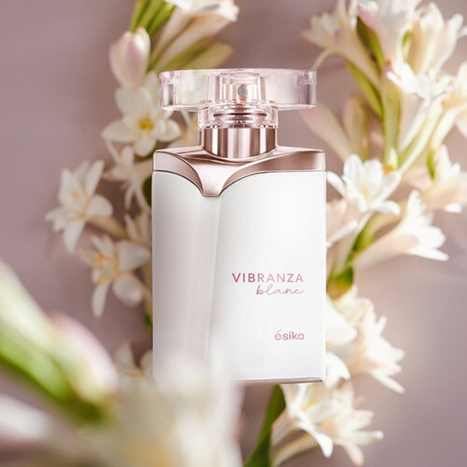 ESIKA VIBRANZA BLANC (FLORAL/FRESH) PARFUM SPRAY 45 ml / 1.5 oz NEW SEALED BOX