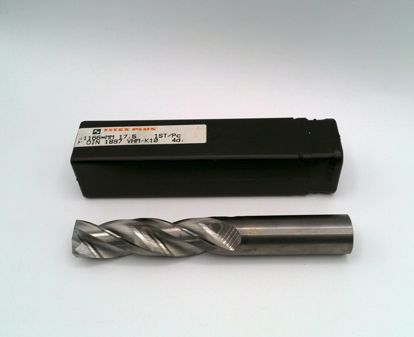 New Walter Titex Plus A1166XM 17.5mm .689 Solid Carbide Screw Machine Drill 3xD New Walter Titex Plus A1166XM 17.5mm .689 Solid Carbide Screw Machine Drill 3xD