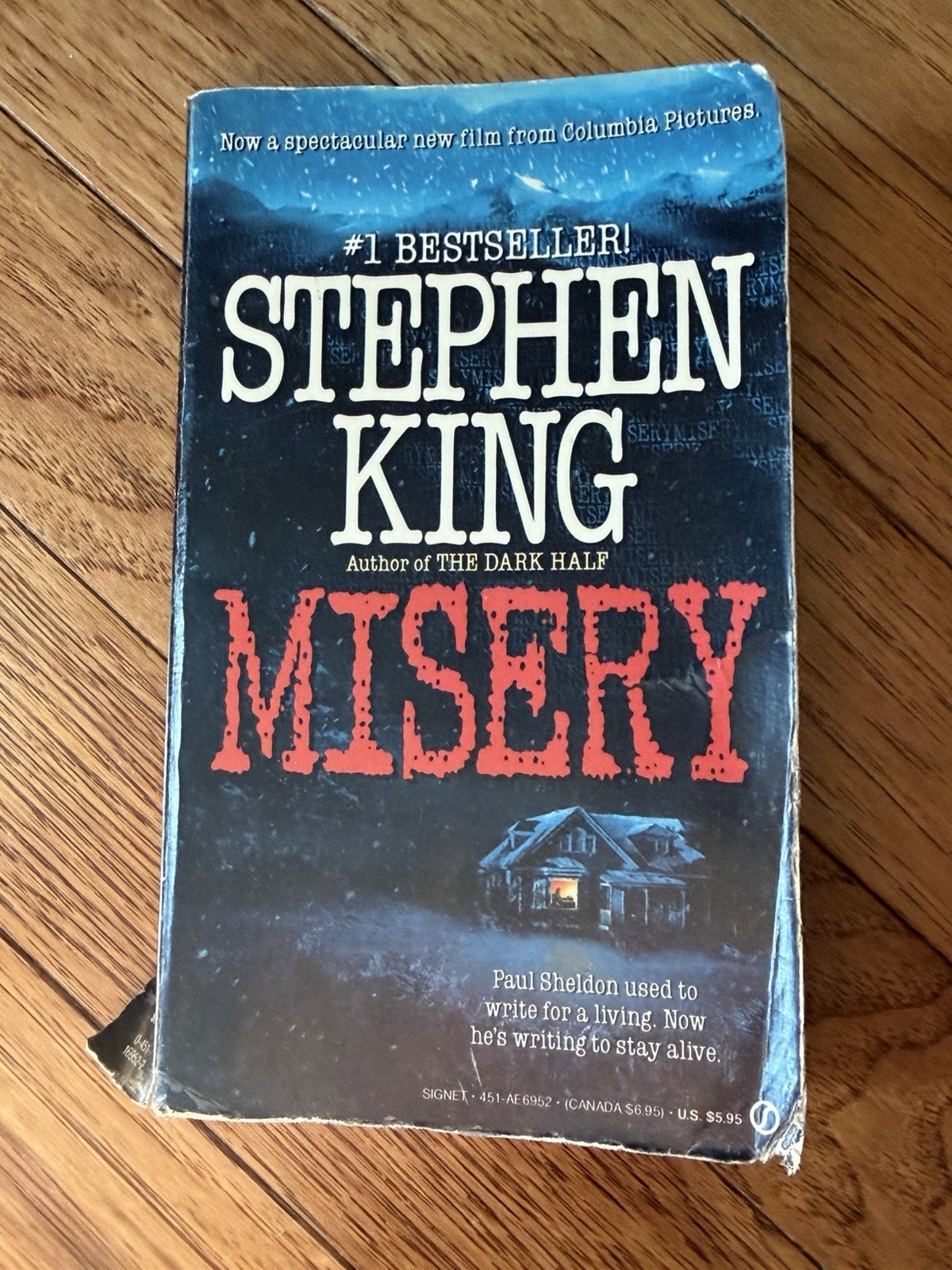 Vintage Misery Paperback Book By Stephen King Signet 1988 Read Worn