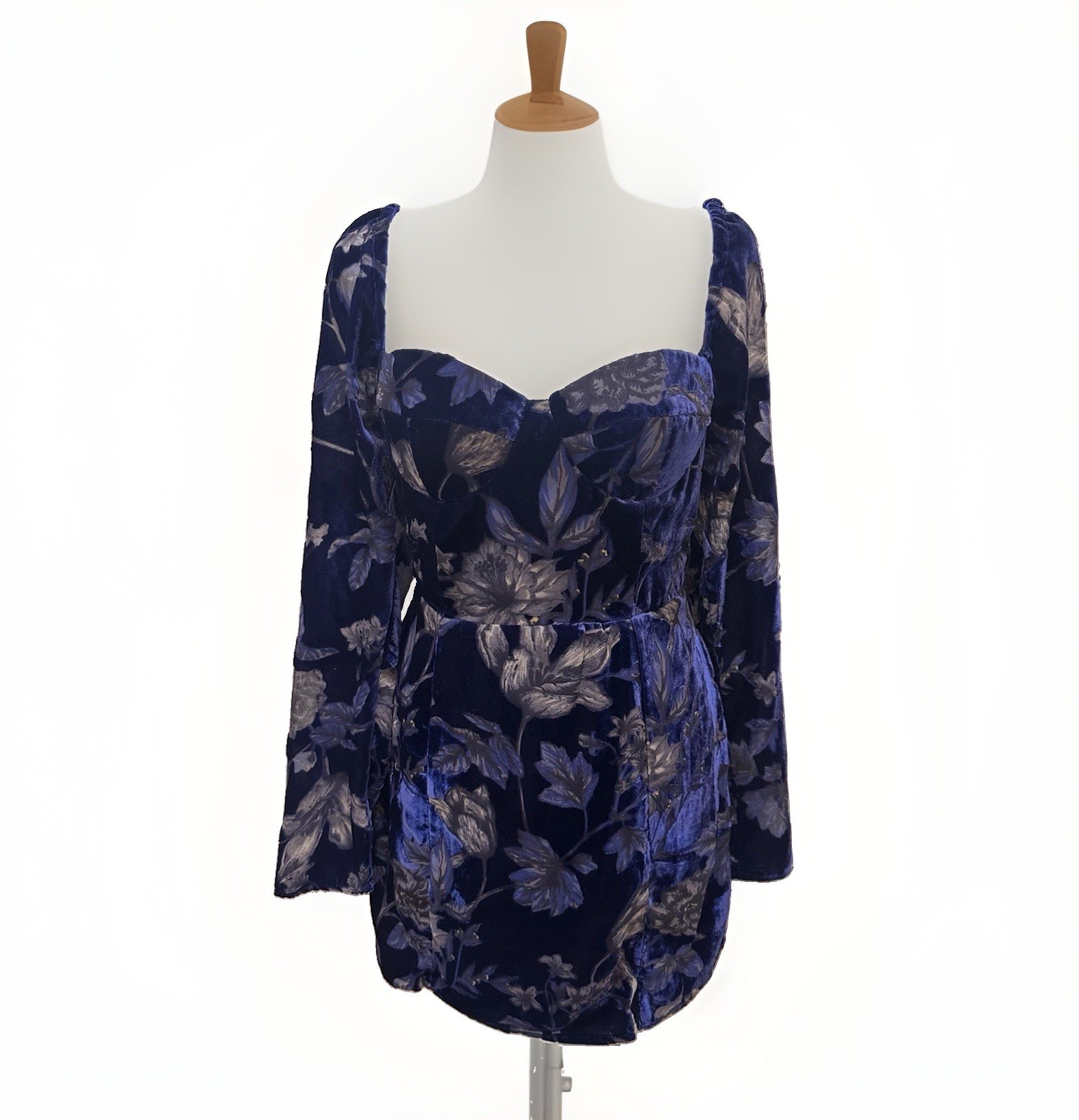 Lulus Simply Decadent Navy Floral Velvet Burnout Bustier Mini Dress M Hoco NWT Lulus Simply Decadent Navy Floral Velvet Burnout Bustier Mini Dress M Hoco NWT