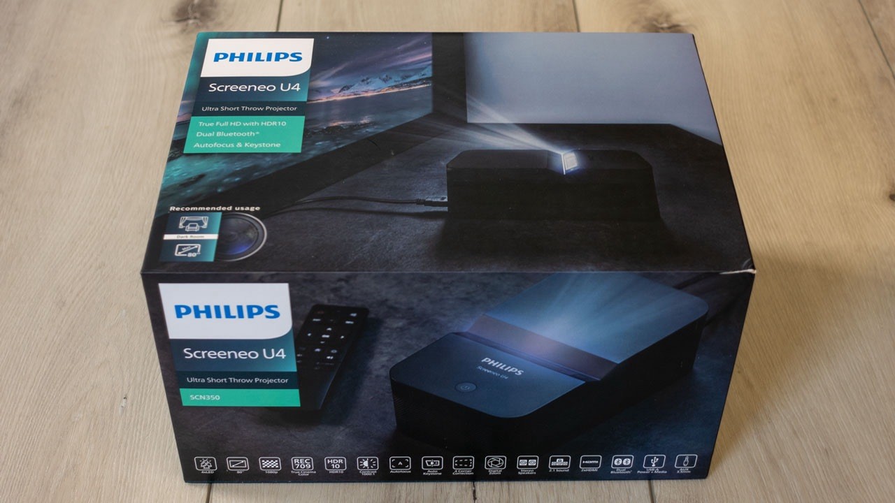 BRAND NEW- never opened. Phillips Screeneo U4 Projecto BRAND NEW- never opened. Phillips Screeneo U4 Projecto