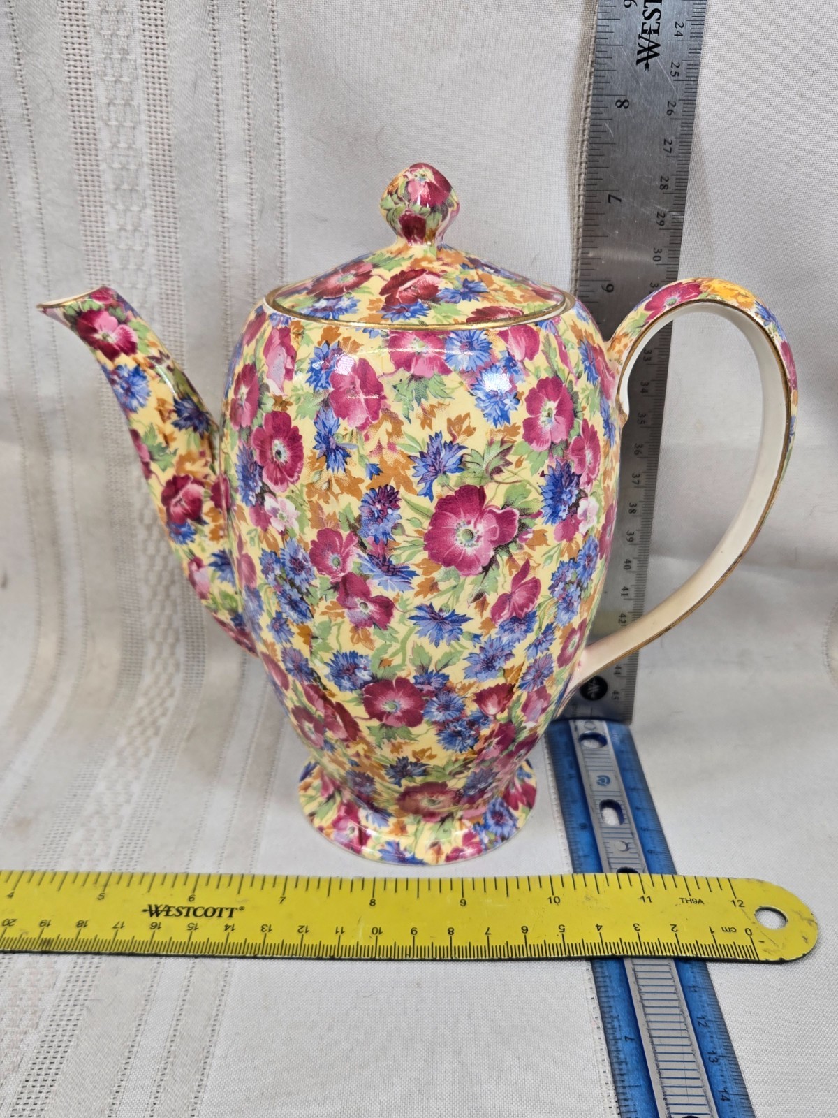 CHIPPED ROYAL WINTON \ CHIPPED ROYAL WINTON \
