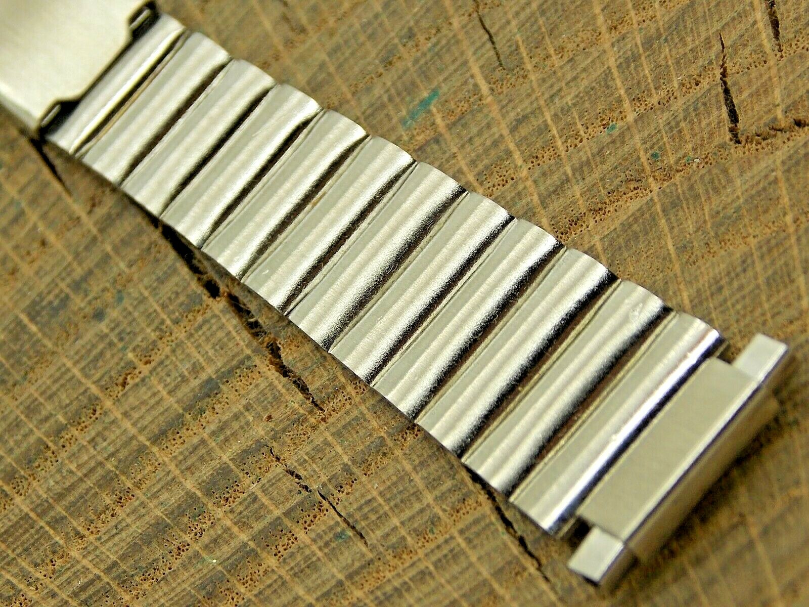 Vintage NOS Unused Stainless Steel Deployment Watch Band Voguestrap 14mm-18mm Vintage NOS Unused Stainless Steel Deployment Watch Band Voguestrap 14mm-18mm