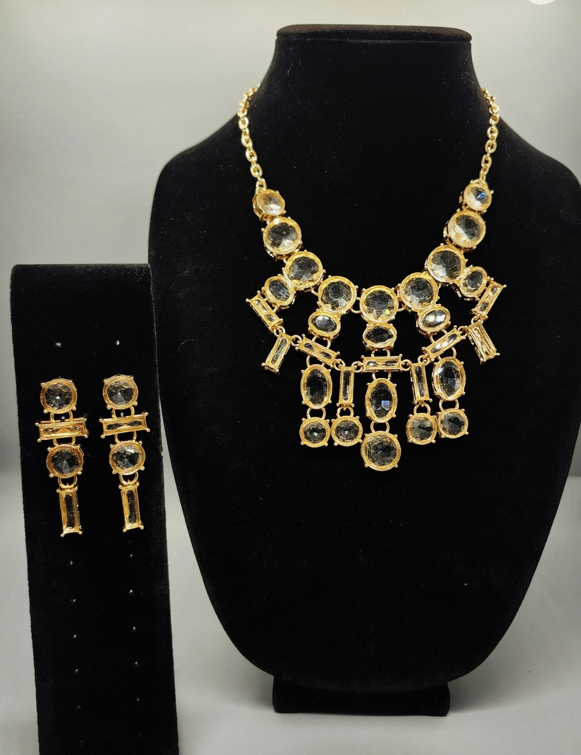 Chico\'s Statement Bib Necklace Dangle Earrings Set 2 Pc Gold Tone Crystal