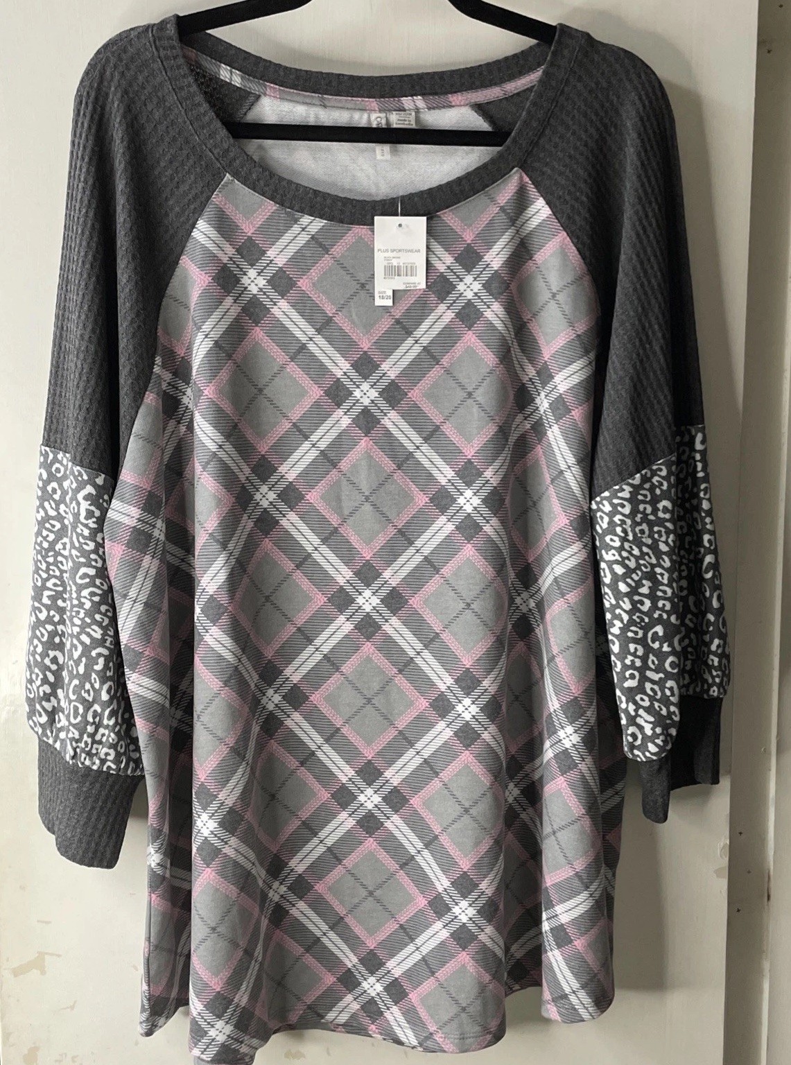 Women\'s Cato Gray Pink Plaid Leopard Pull Over Top Size 18/20W