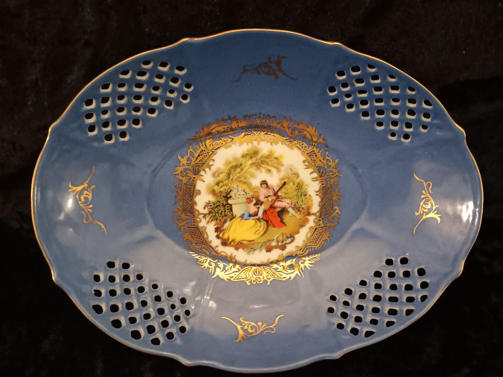Vtg Royal Vienna Style Victorian French Couple 10\