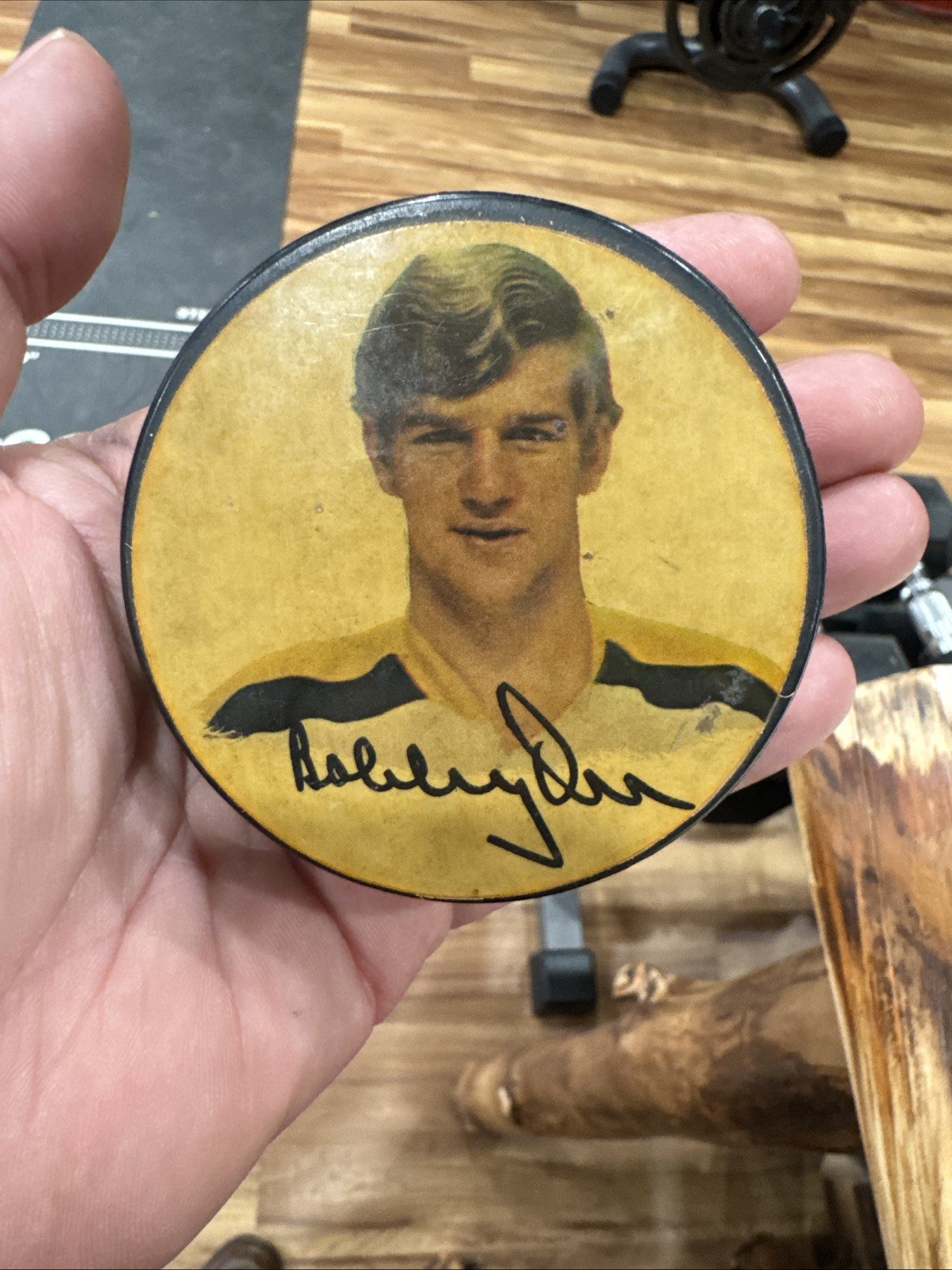 Vintage Bobby Orr Hockey puck Vintage Bobby Orr Hockey puck