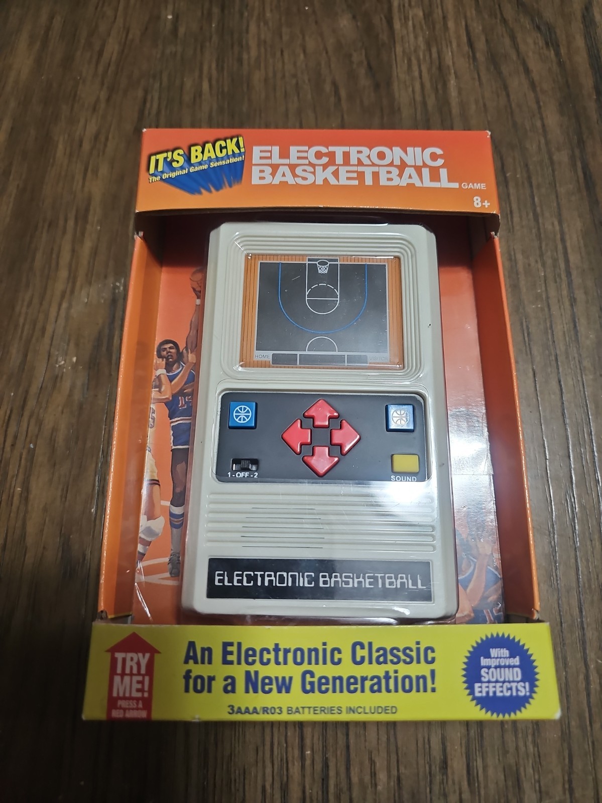2014 Mattel Electronics Basketball Handheld Game Brand New In Package. 