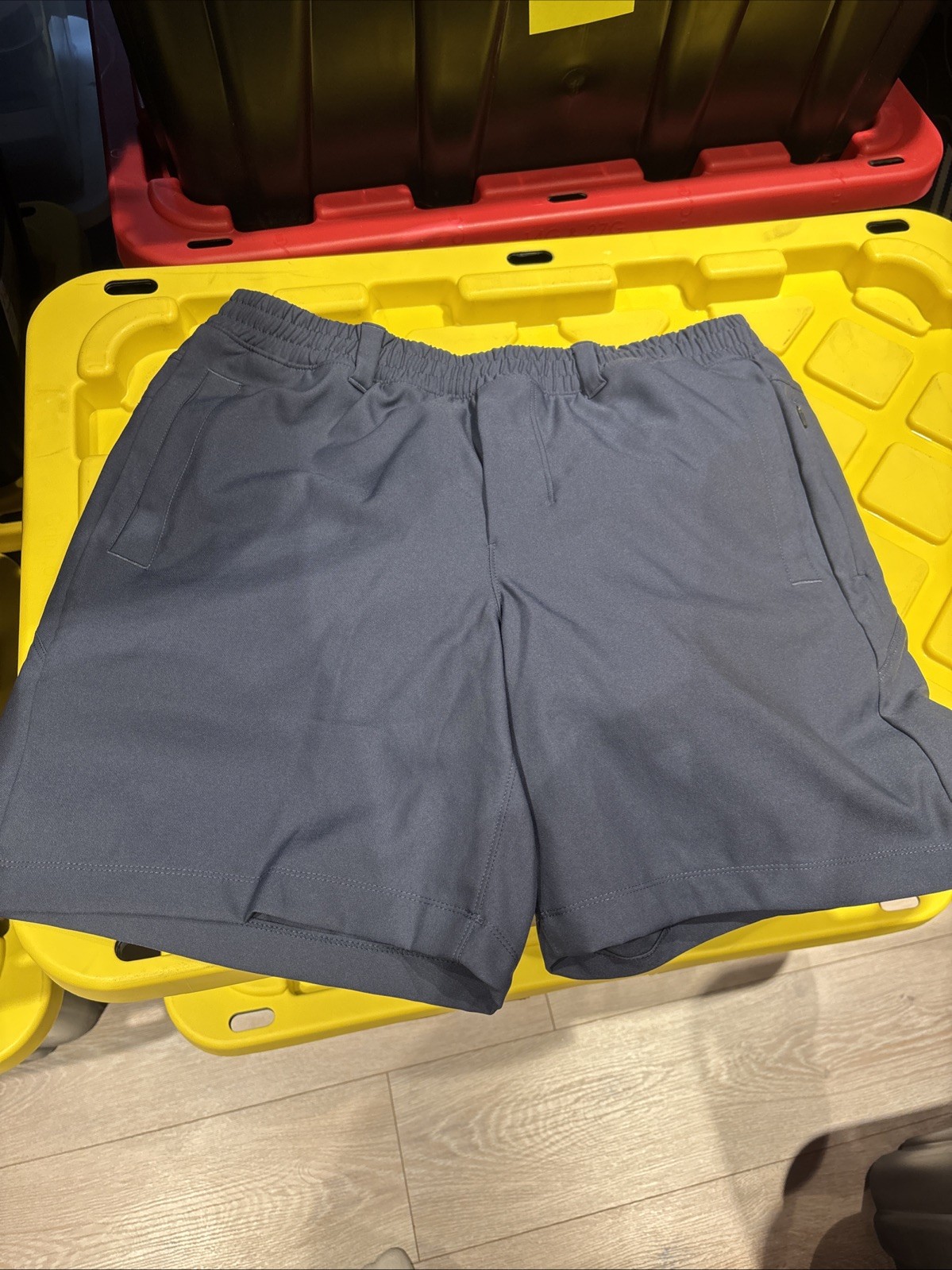 Birddogs 3 In 1 Khaki Shorts Size Large Shorts 7” With Liner $70 MSRP Navy Blue Birddogs 3 In 1 Khaki Shorts Size Large Shorts 7” With Liner $70 MSRP Navy Blue