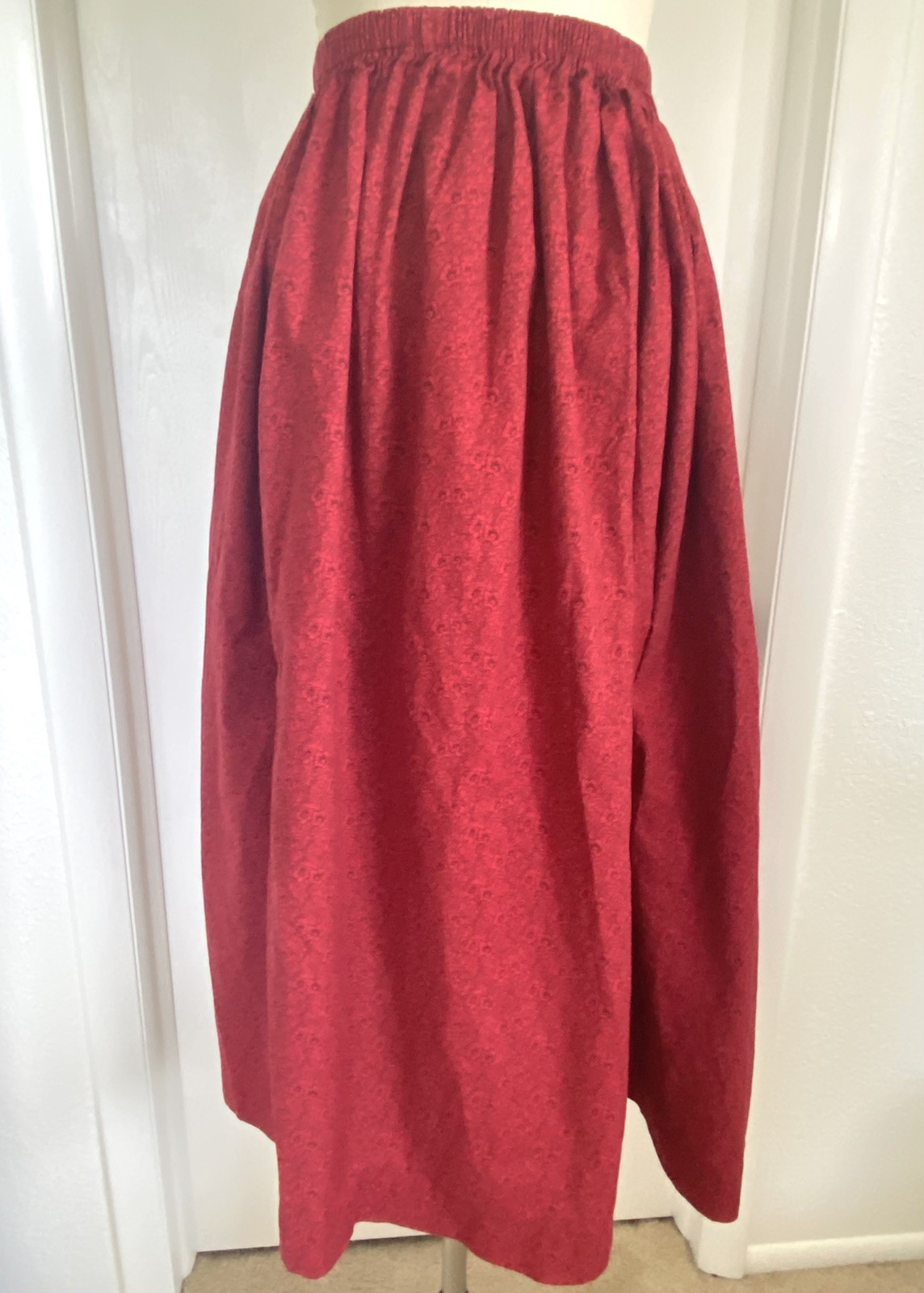 Vintage 1970s Calico Cotton Floral Maxi Peasant Prairie Elastic Boho Hippie