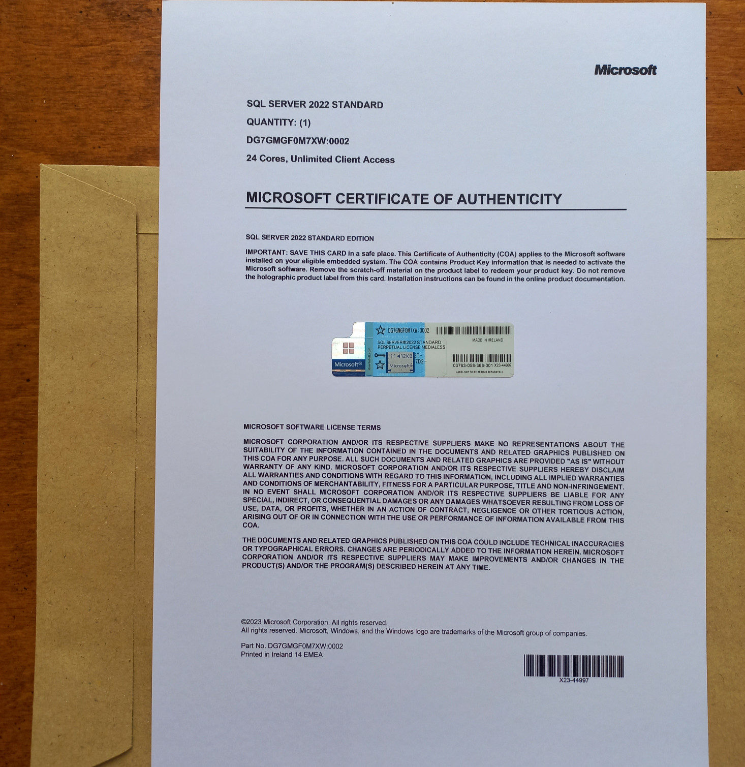 Microsoft SQL Server 2022 Standard RETAIL 24 Core unlimited CAL CoA DG7GMGF0M7XW