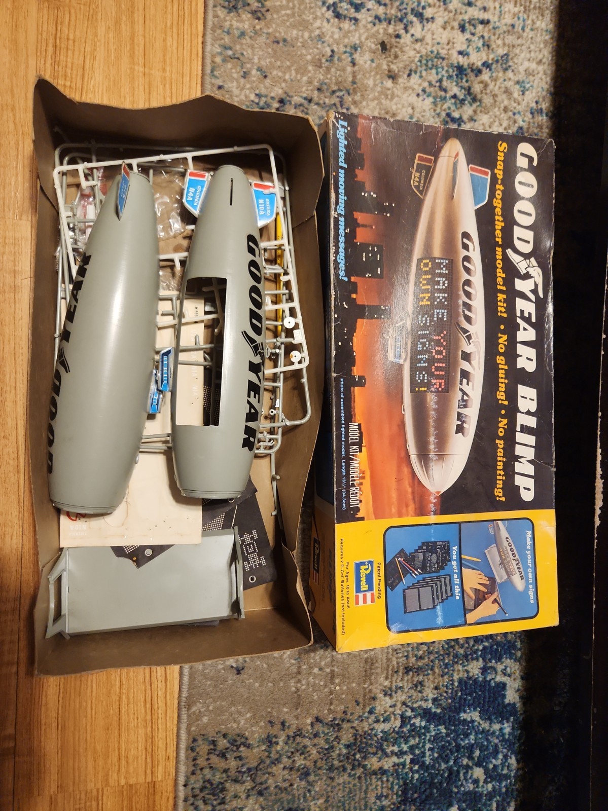Vintage 1975 Revell H-999 GoodYear Blimp Plastic Snap-Together Model Kit