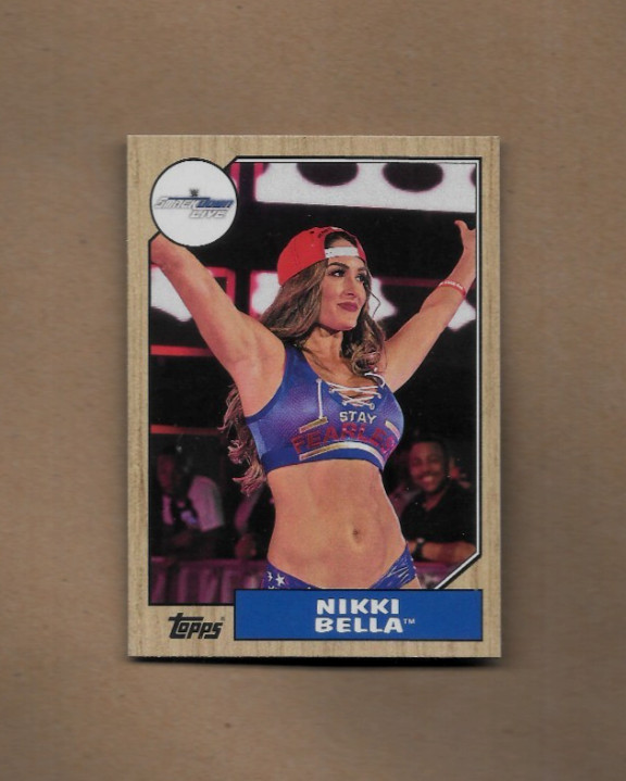 2017 Topps Heritage WWE Nikki Bella Total Divas Bella Twins HOF #62 NM-MT 8.0