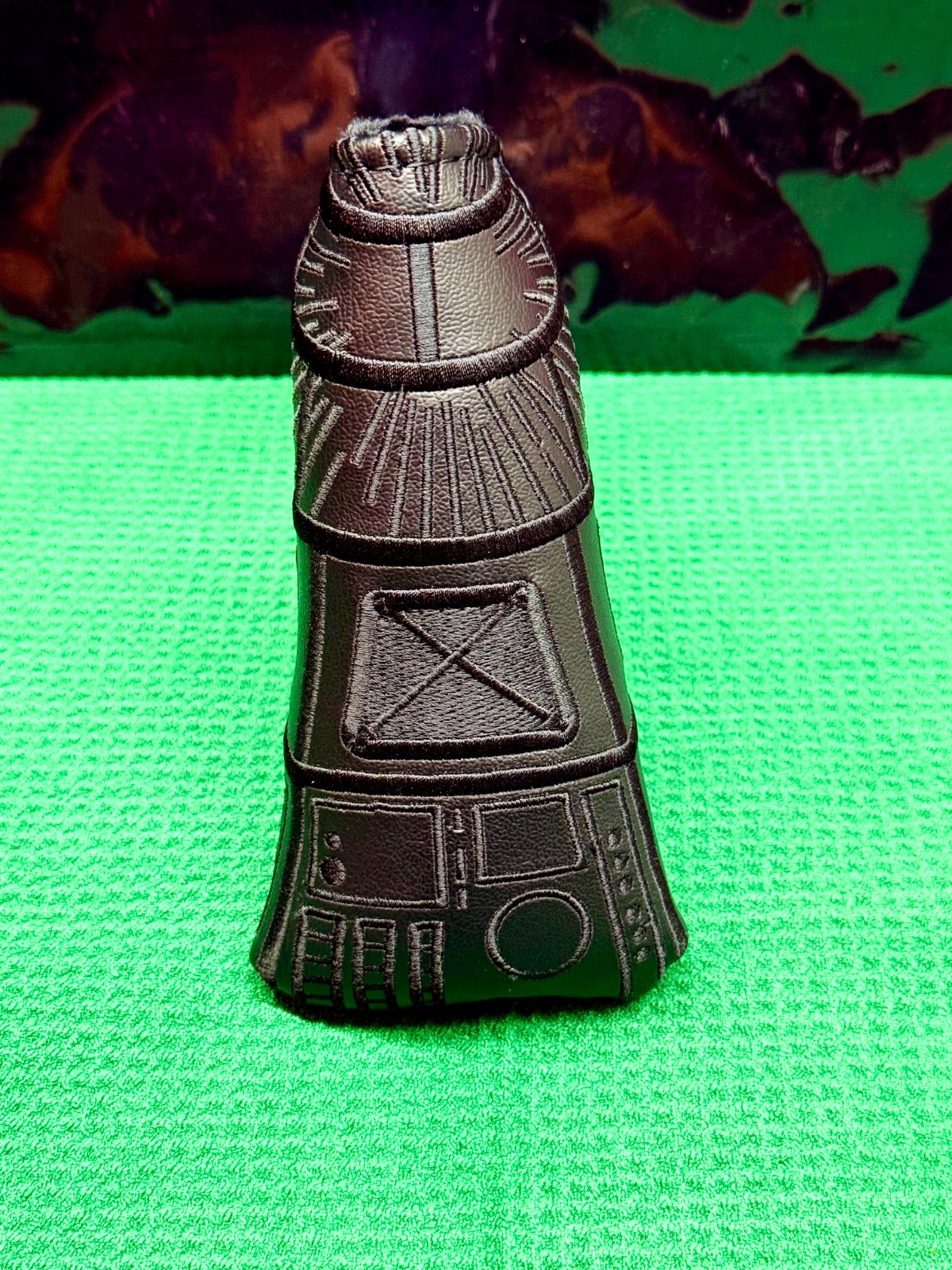 Hatch Golf- Special Blackout Mystery Cover \ Hatch Golf- Special Blackout Mystery Cover \