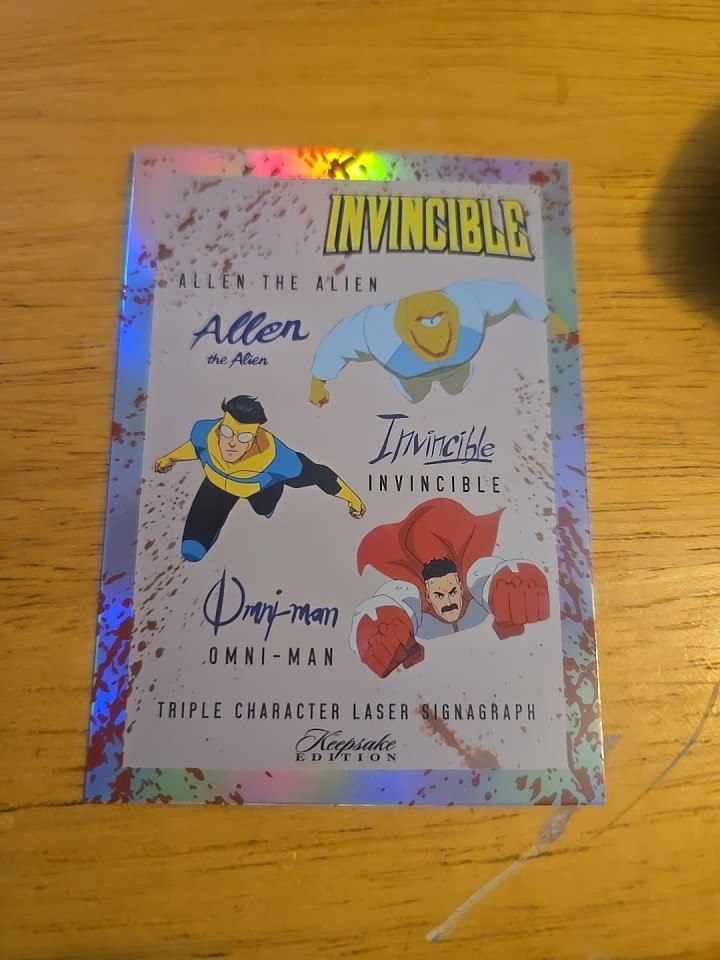 Invincible Triple Signagraph Card Invincible, Allen The Alien And Omni-Man Invincible Triple Signagraph Card Invincible, Allen The Alien And Omni-Man