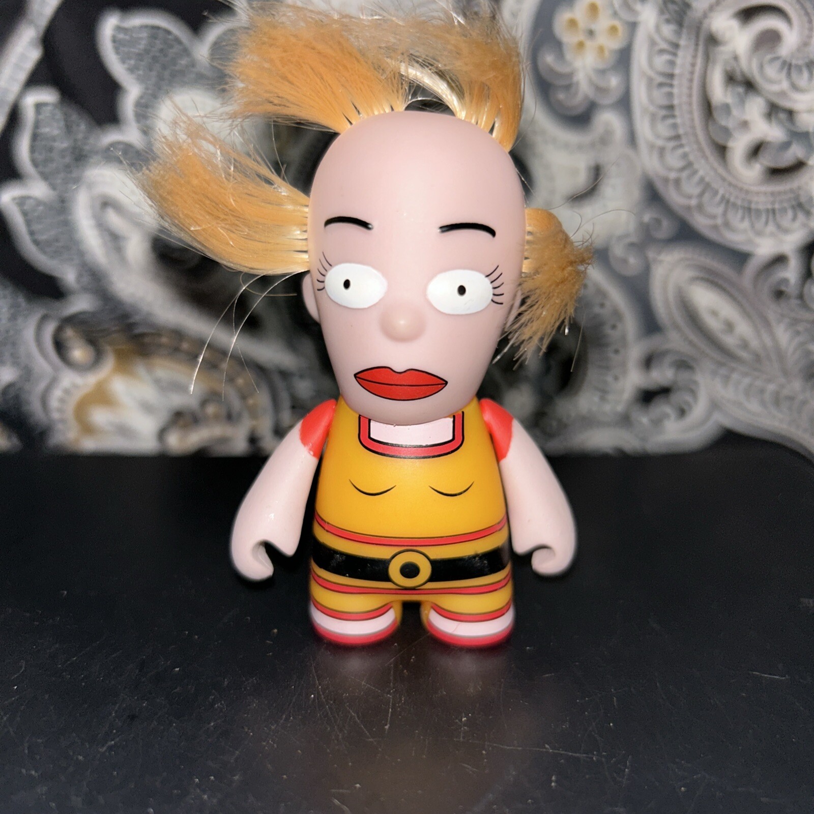 HTF Kidrobot Nickelodeon 90\'s Collectible Vinyl Mini Series 2 - Rugrats Cynthia HTF Kidrobot Nickelodeon 90\'s Collectible Vinyl Mini Series 2 - Rugrats Cynthia