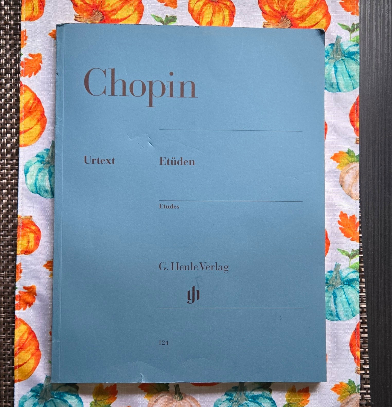 G. Henle Verlag Chopin Urtext Etudes (Etuden) Piano Sheet Music Book 124 G. Henle Verlag Chopin Urtext Etudes (Etuden) Piano Sheet Music Book 124