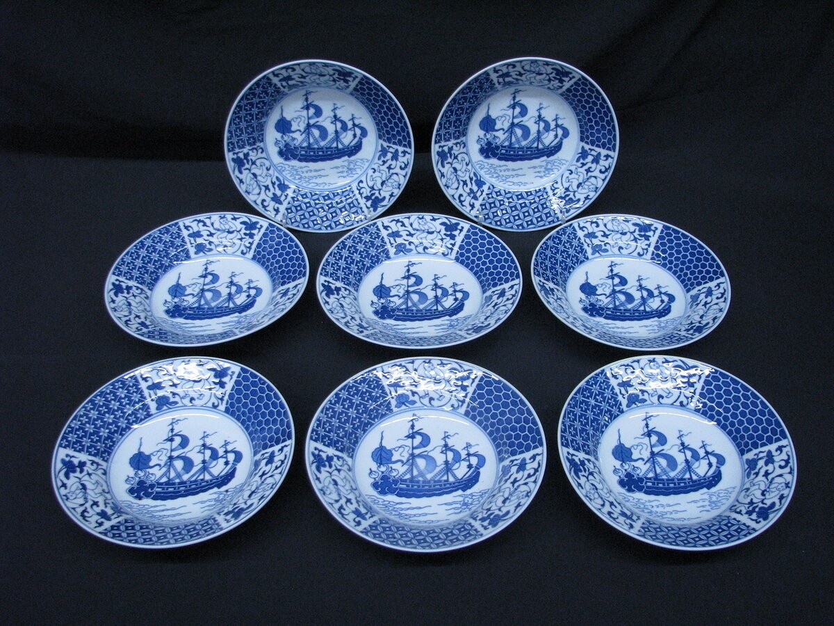 8 Vtg. Trade Winds by Tienshan Blue & White 8\