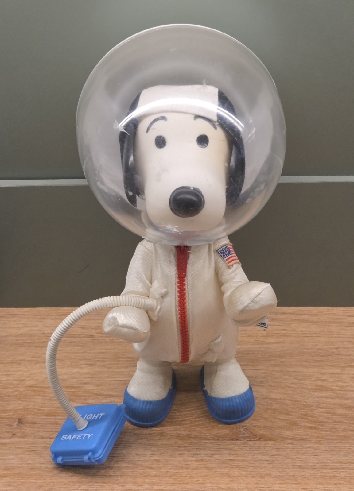 Clean 1969 Vintage Snoopy Astronaut Pocket Doll Hong Kong Complete Great Cond