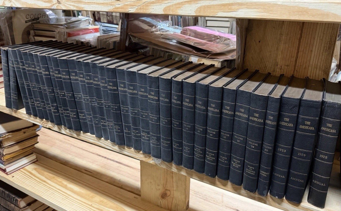 1920 Encyclopedia Americana Complete 30 Volume Set Antique Reference