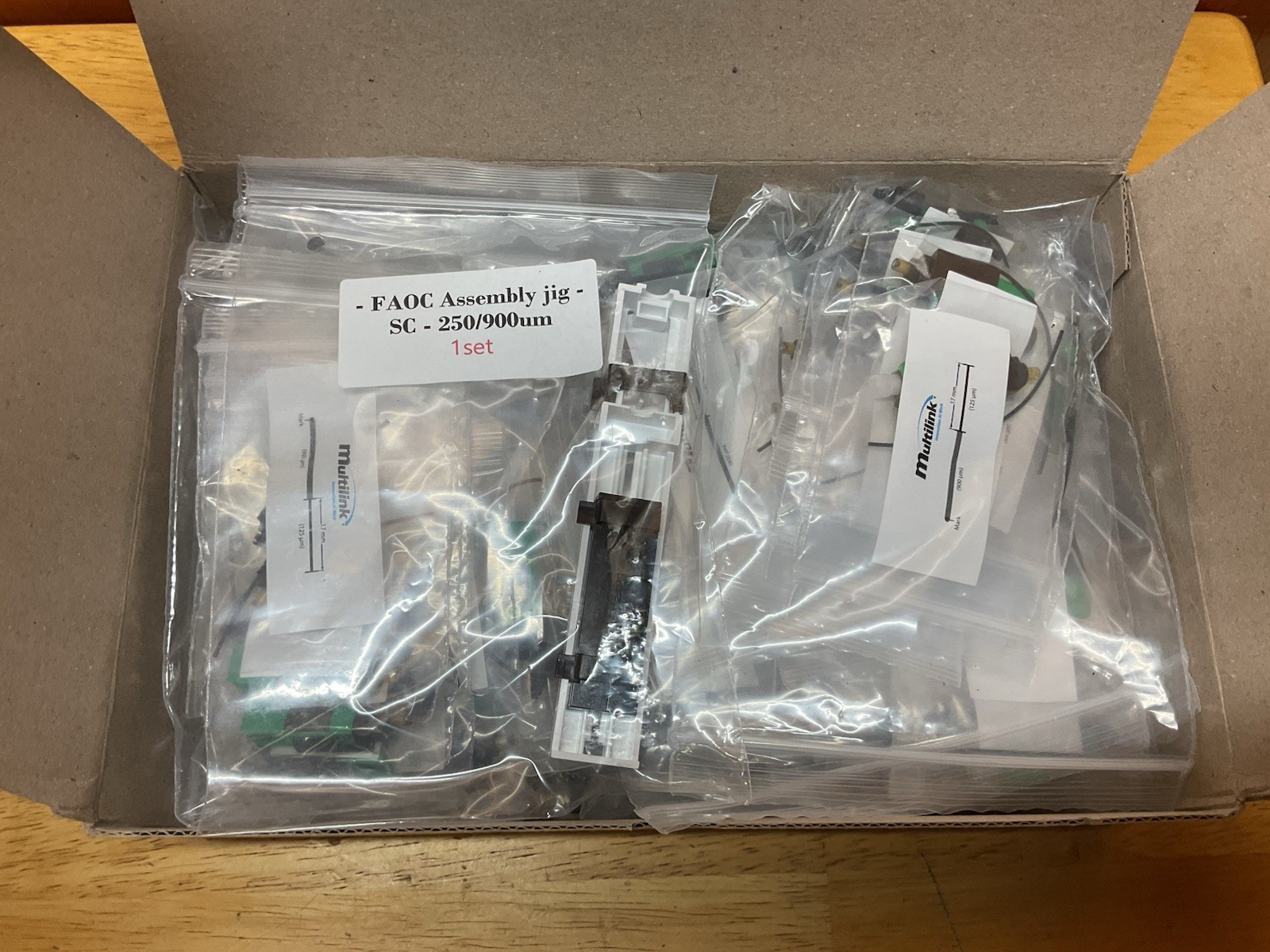 Multilink 066-025-10 Surelight SC/APC Fiber Optic Connector (Box Of 100) Multilink 066-025-10 Surelight SC/APC Fiber Optic Connector (Box Of 100)