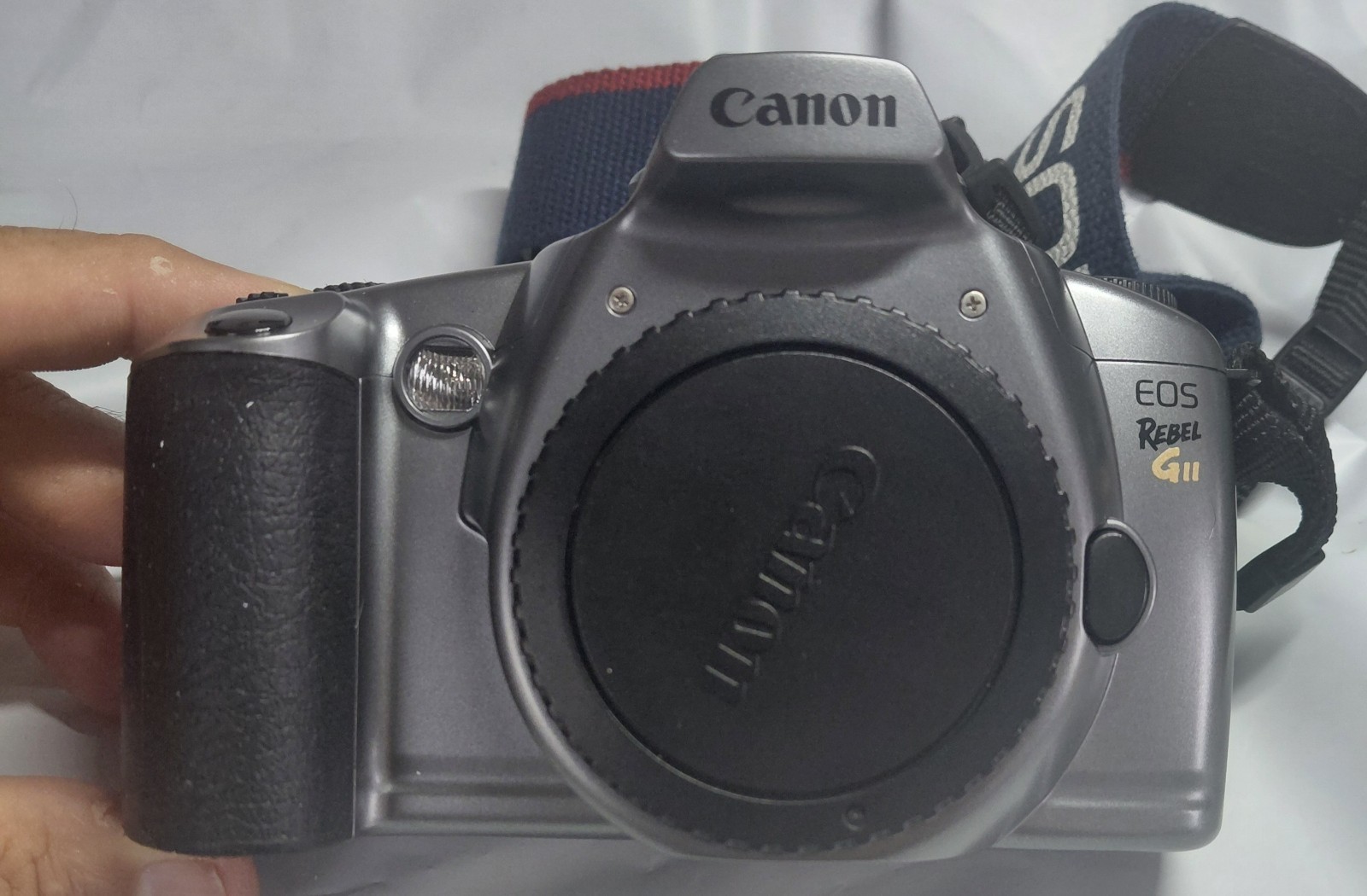 Vintage CANON EOS Rebel G-11 Bundle w/ Canon Zoom 28-90mm 2 Rolls Of Film Case