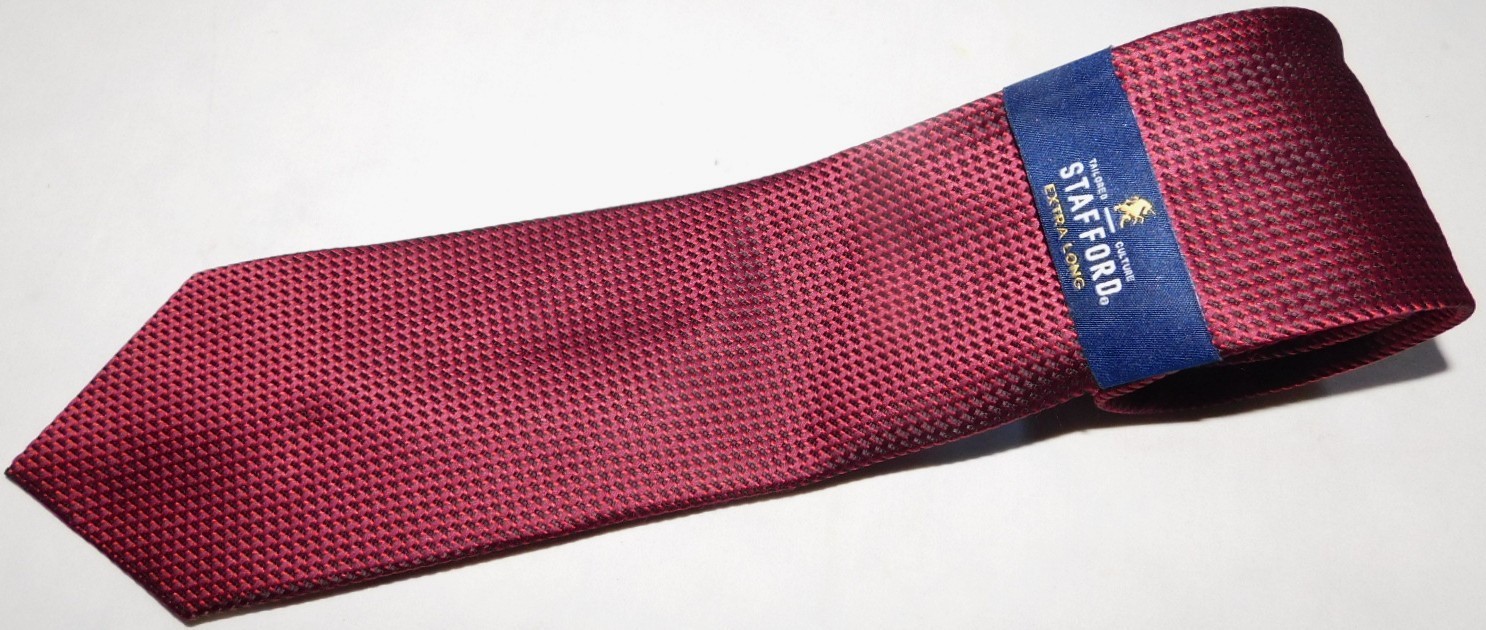 STAFFORD RED/BLACK DOTS MOTIF EXTRA LONG POLYESTER TIE - NWT - DESIGNER TIES.