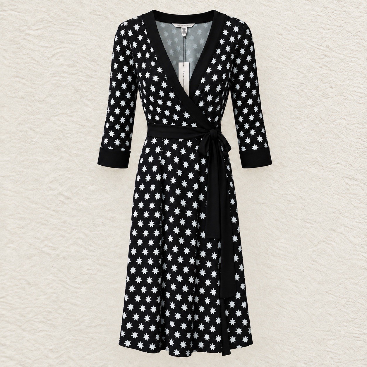 Diane Von Furstenberg Taurus Lucky Stars Silk Wrap Dress Black/Blue Sz 12 NEW Diane Von Furstenberg Taurus Lucky Stars Silk Wrap Dress Black/Blue Sz 12 NEW