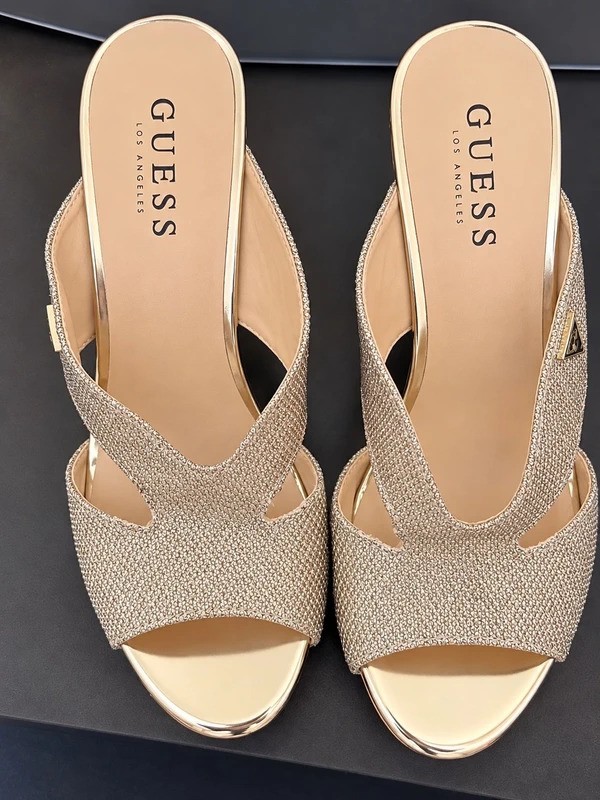 GUESS Gold Glitter Heels Womens Size 7.5 Preowned