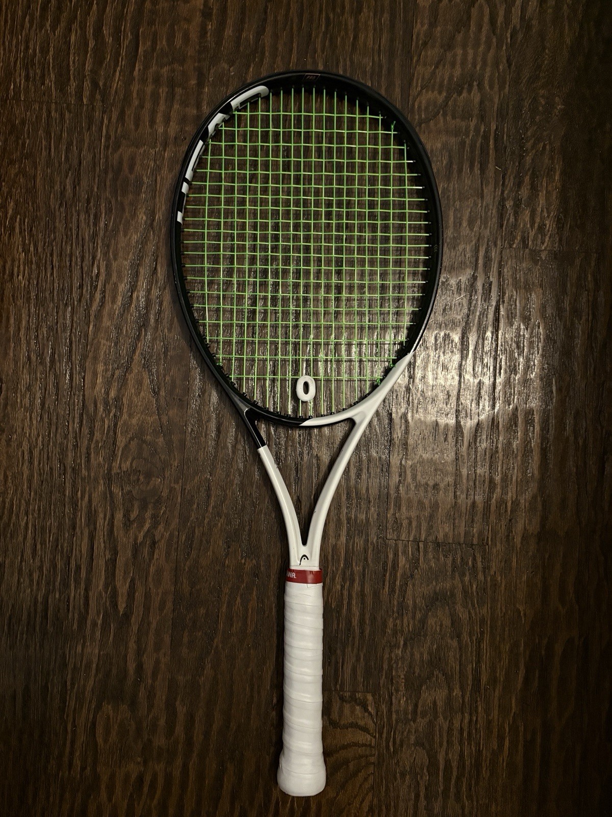Head speed pro Tennis Racquet - Black & White Frame, White Grip Handle