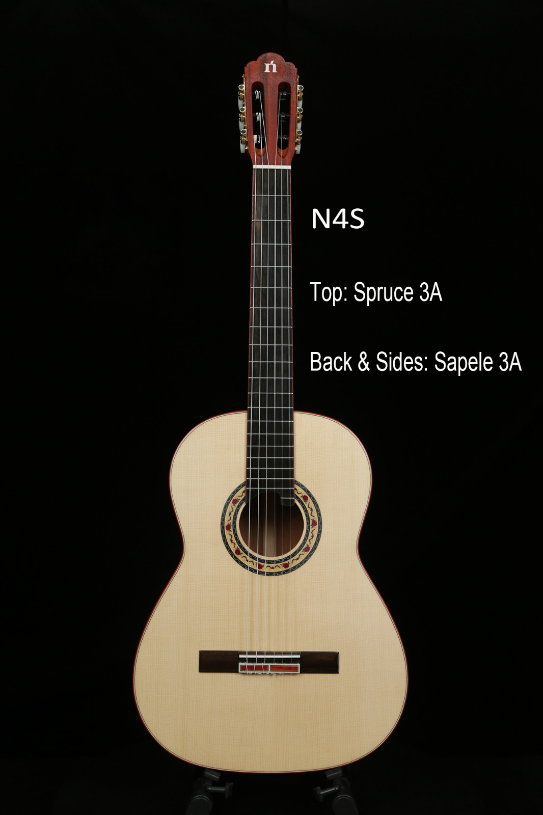 Natasha N4 Classical Guitar 4/4 Size 39\