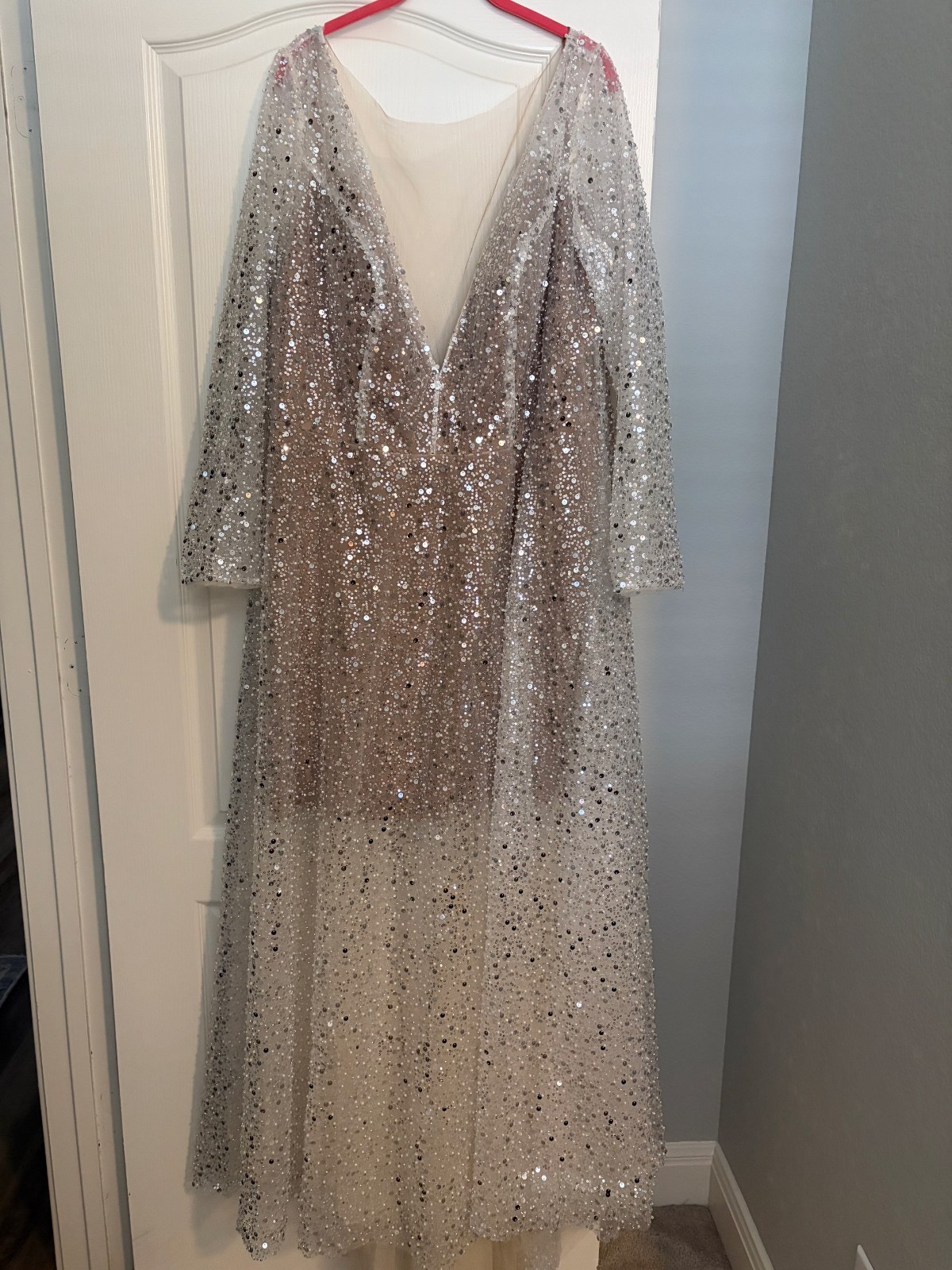 Missacc Wedding Dress Size 22W NWT Long Sleeve Pearl Sequin Open Back Bridal