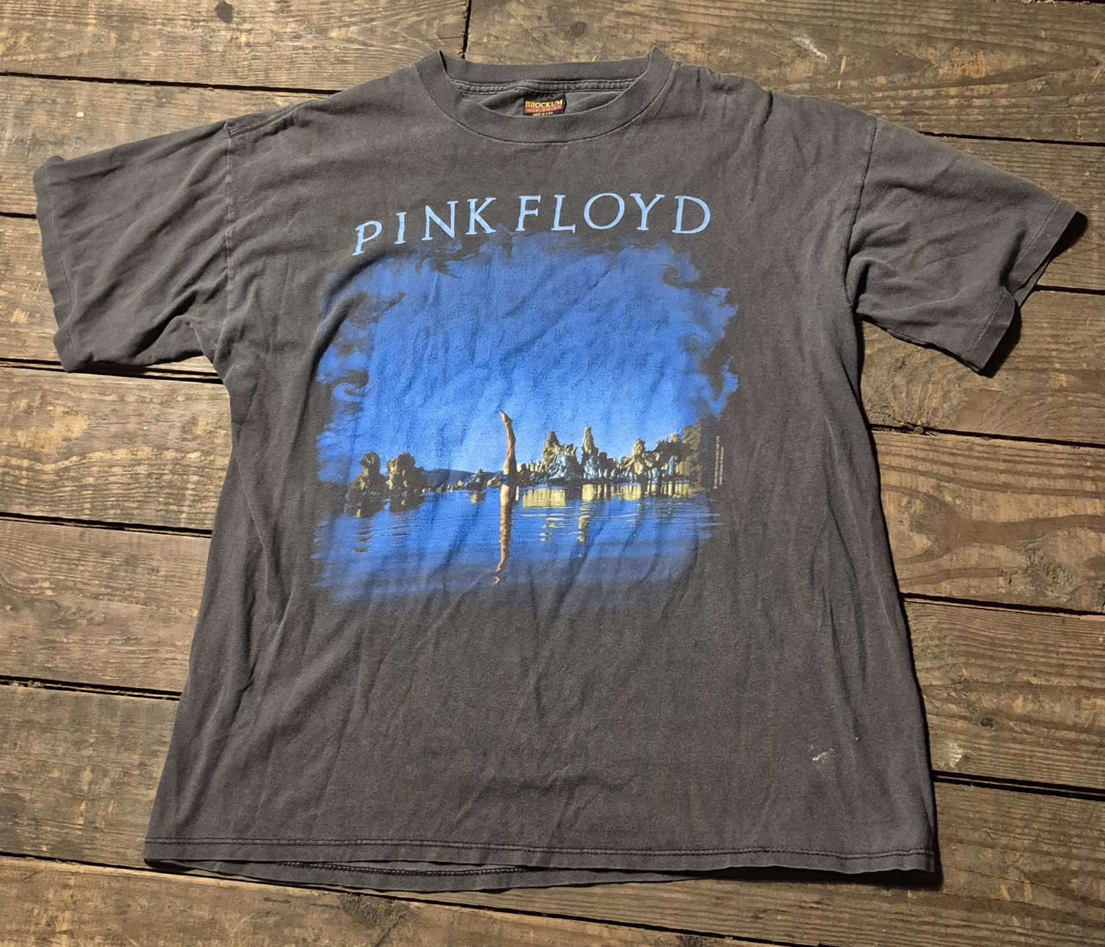 Vintage 1996 Pink Floyd Wish You Were Here Band Tee Size XL Vintage 1996 Pink Floyd Wish You Were Here Band Tee Size XL
